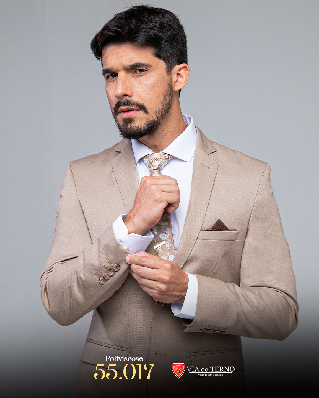 03 terno slim poliviscose bege