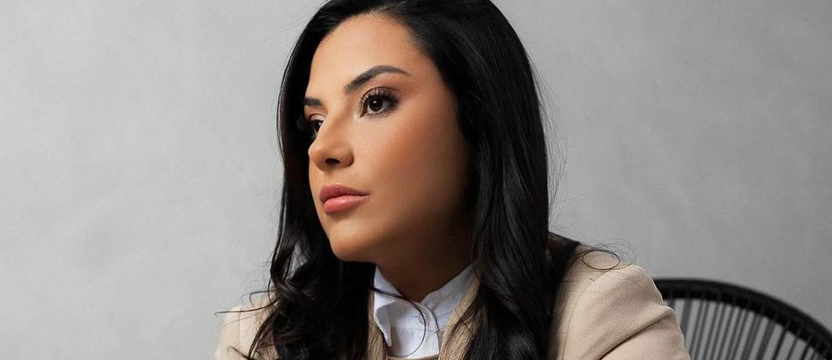 Via do Terno lança nova linha de Terno Feminino