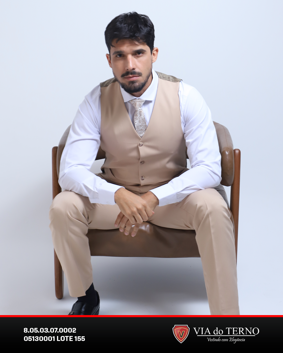 01 traje poliviscose bege