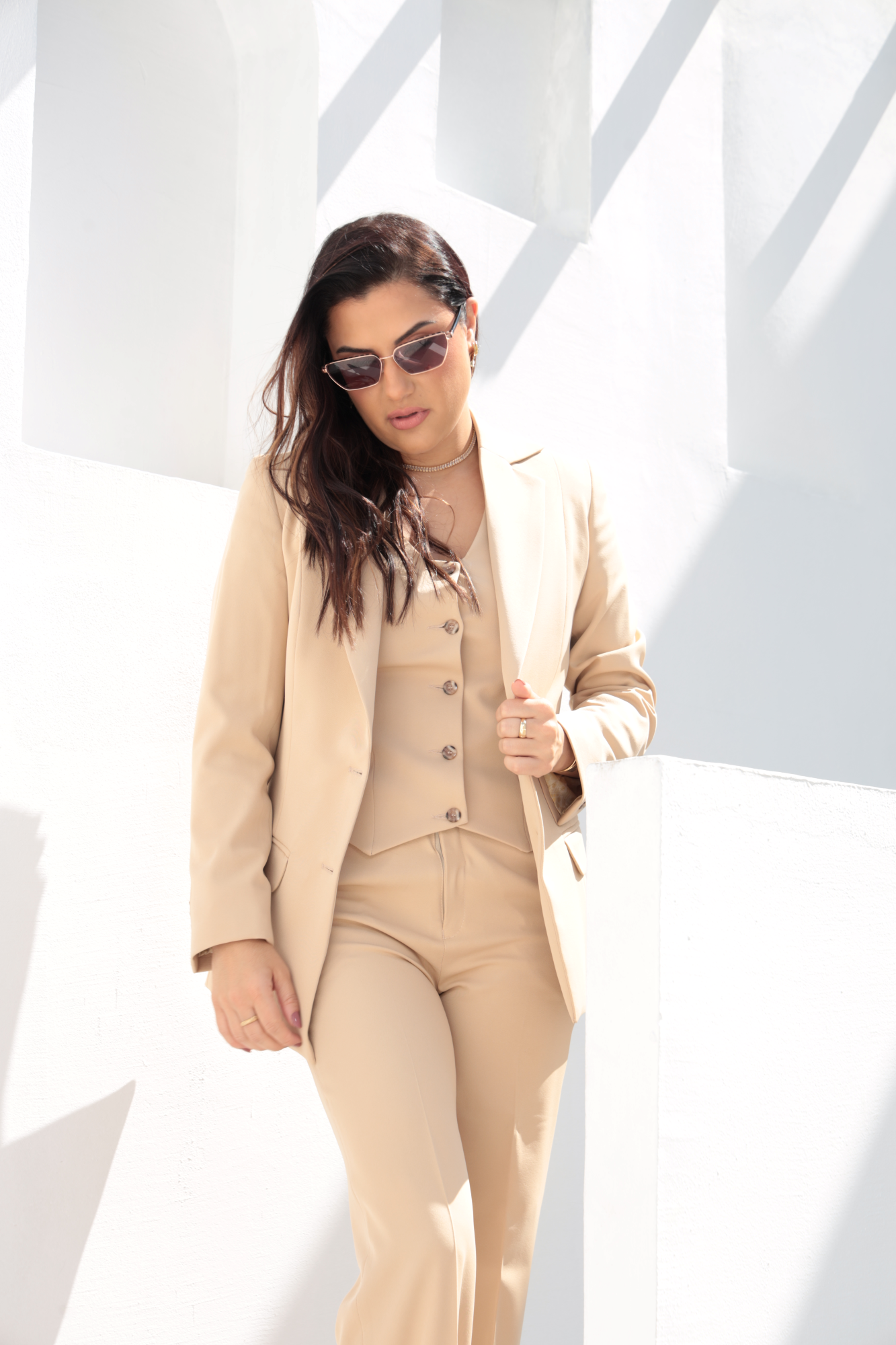 01 conjunto feminino de alfaiataria creme