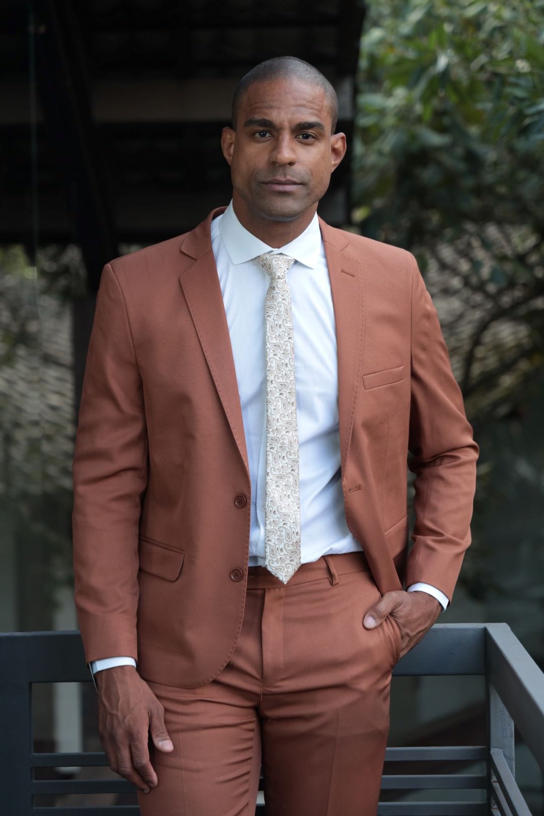 01 terno slim microfibra cognac