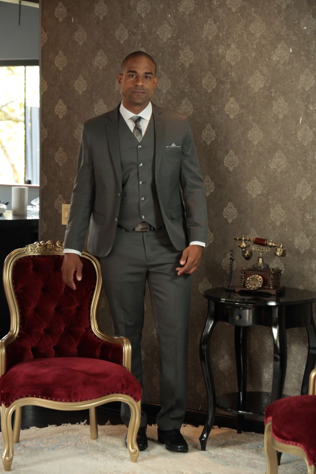 02 traje microfibra chumbo