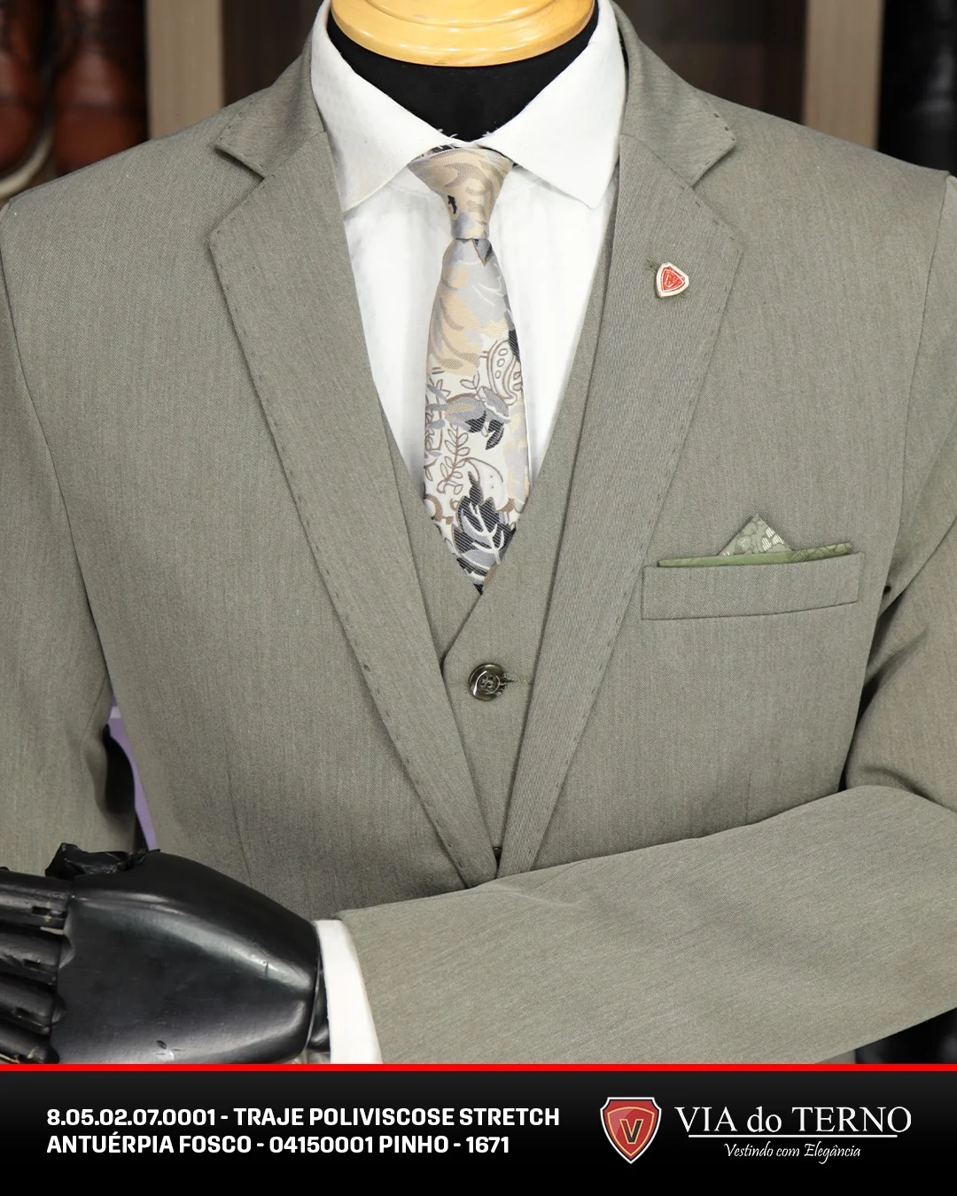 03 traje poliviscose pinho