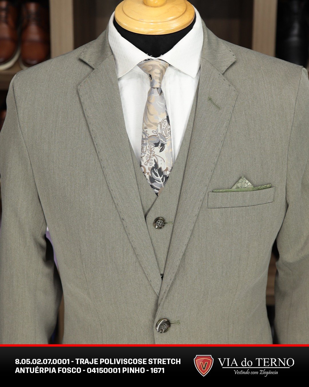 07 traje poliviscose pinho