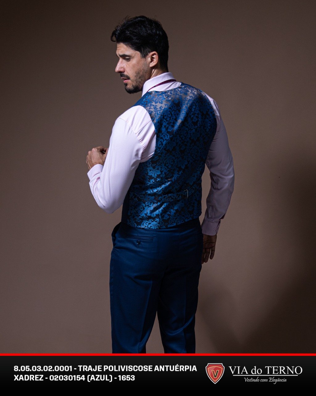 01 traje poliviscose xadrez azul