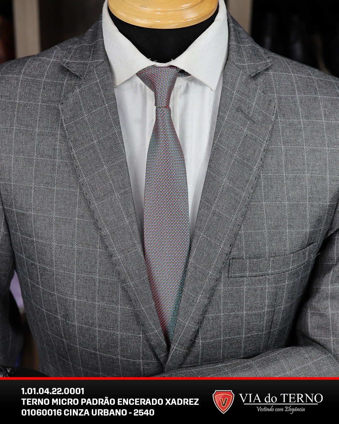 01 terno slim microfibra cinza xadrez encerado