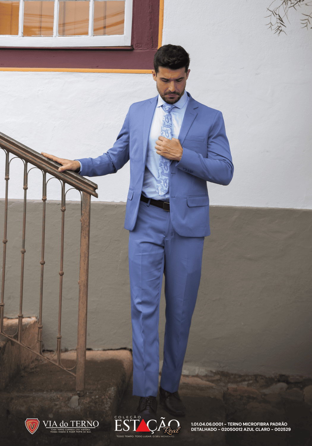03 terno slim microfibra azul claro detalhado